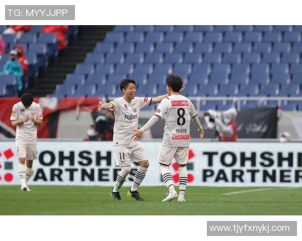 雷法山口与赞的较量探讨两者的历史渊源与文化影响