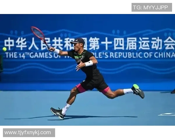 上海网球队的奋斗与荣耀：一段不平凡的网球纪实之旅